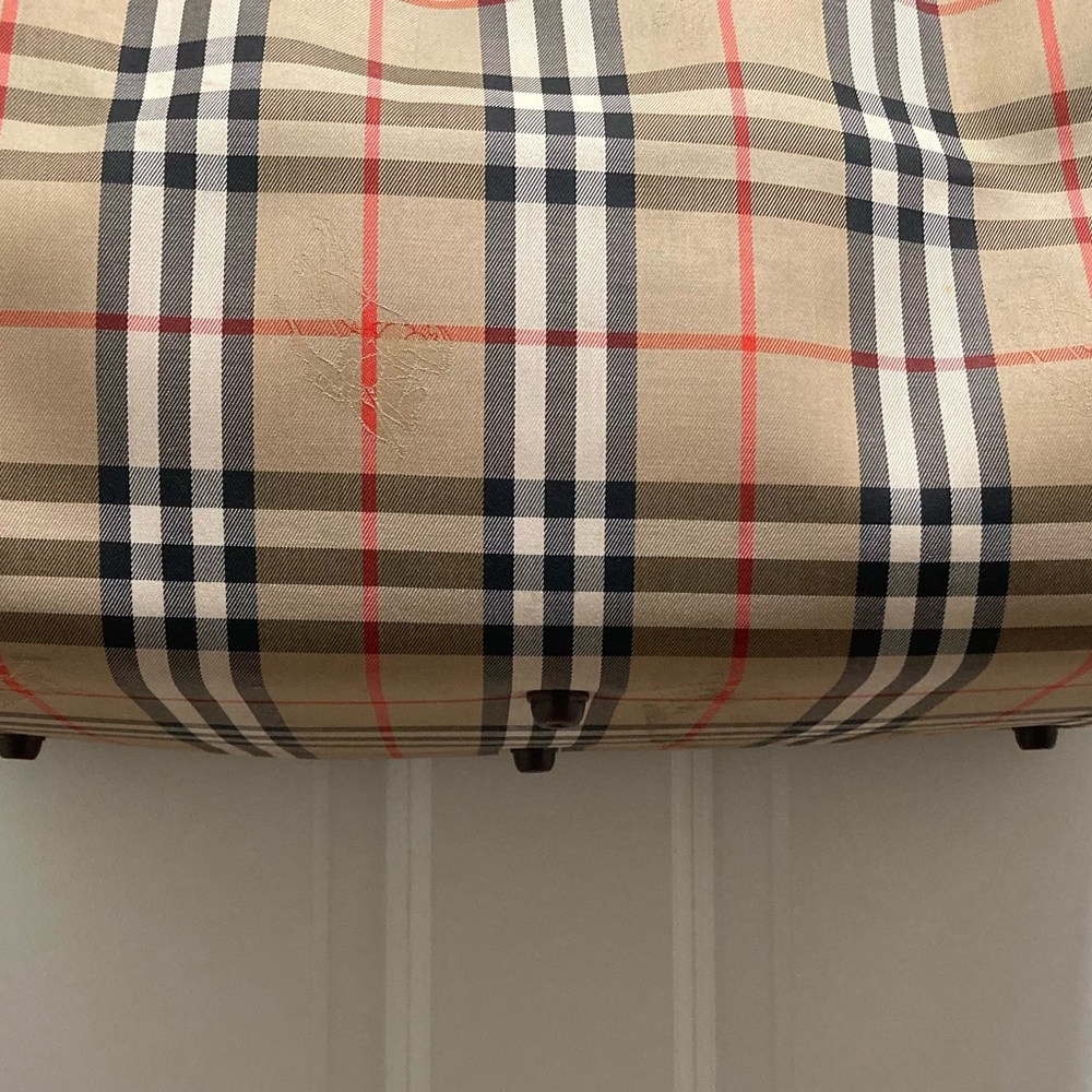 Burberrys Duffle Travel Bag - Picture 6 of 12